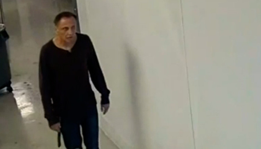 İş görüşmesine giden siyahi çifte ırkçı saldırı girişimi kamerada