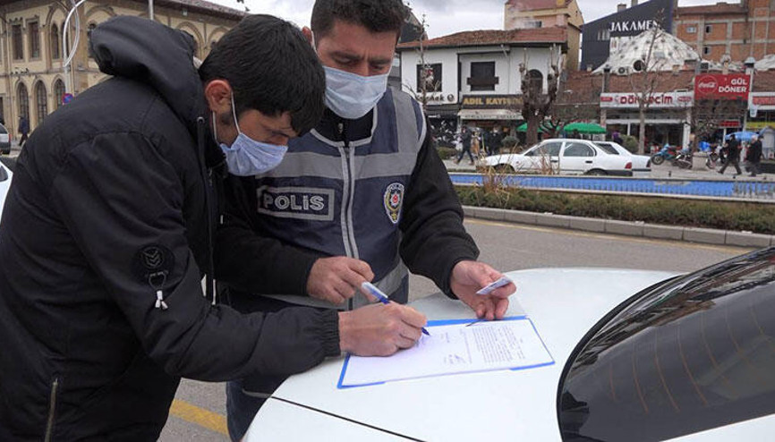 6ncı kez maskesiz yakalandı; takmayı unutmuşum hacı abi diye kendini savundu