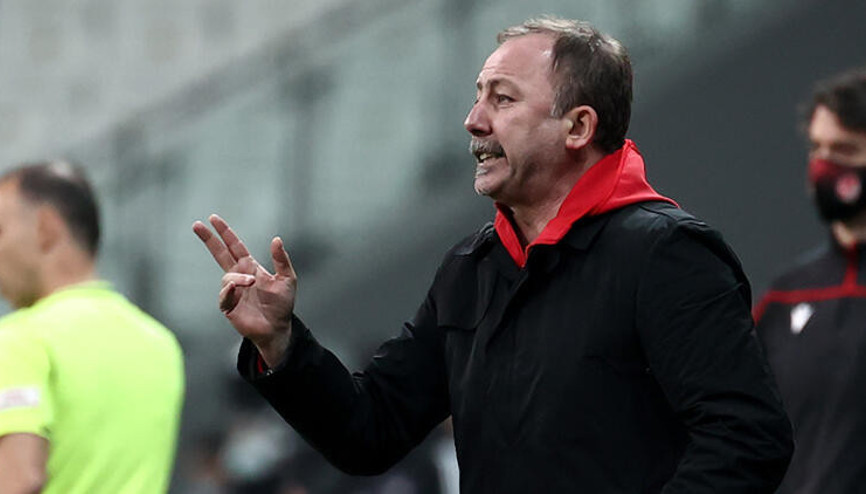 Beşiktaşta Sergen Yalçın zaferin perde arkasını anlattı Limitleri zorluyor Beşiktaşta Sergen Yalçın zaferin perde arkasını anlattı Limitleri zorluyor