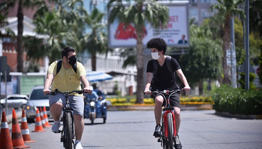 20 yaş altı sokağa çıkma yasağı saatleri: 20 yaş altı sokağa çıkma yasağı olan iller hangileri