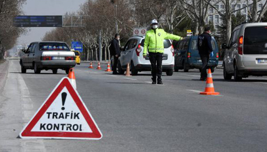 Kırmızı kategorideki Konyada, hafta sonu tedbirlere uymayan 410 kişiye ceza