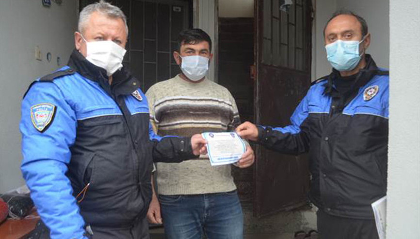 Amasyada ev ziyaretlerini önlemek için vatandaşlar ikametlerinde uyarılıyor