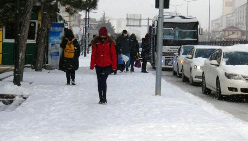 Yozgatta kar etkili oldu