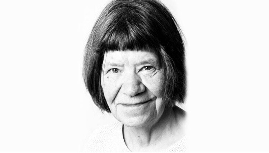 Edebiyatçı Dr. Monika Carbe hayatını kaybetti