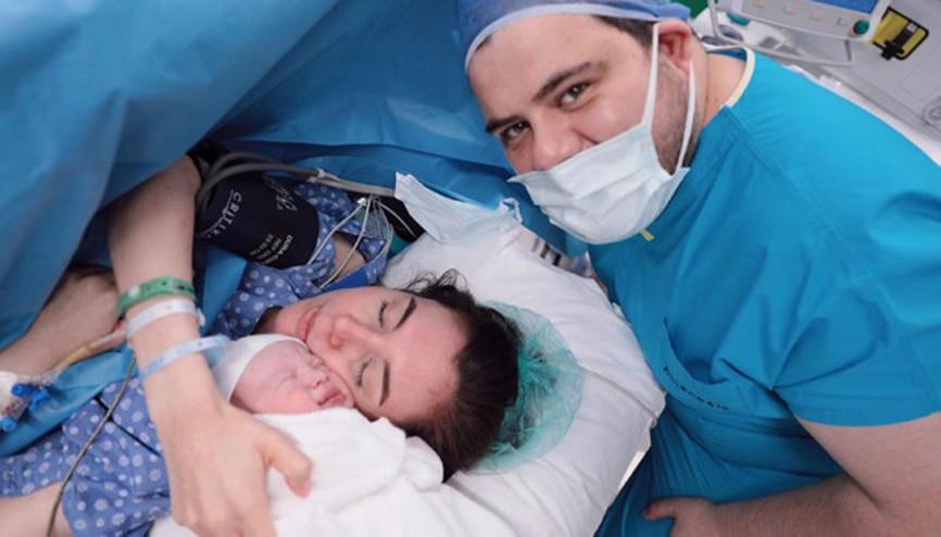 Berfu Yenenler ve Eser Yenenlerin büyük mutluluğu Mete bebek dünyaya geldi...