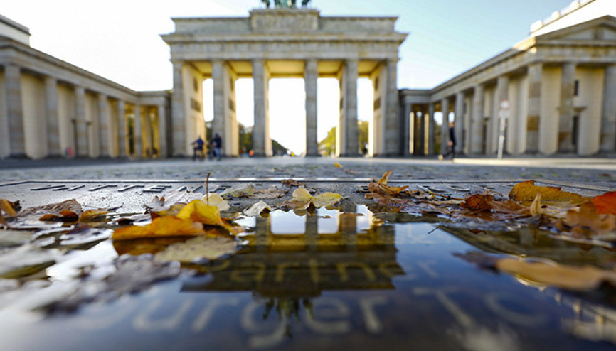 Berlin, tedbirleri artırdı