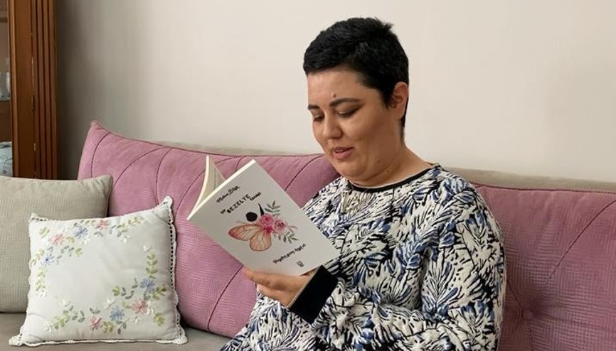 Protez kol için kitap yazdı