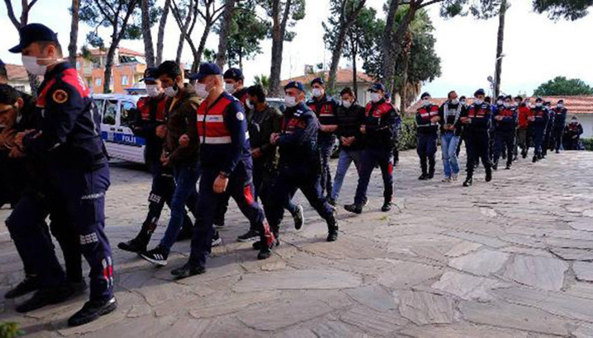 Jandarmadan 2 ilde şafak operasyonu; 16 gözaltı