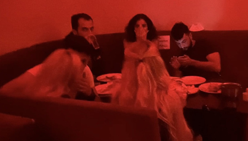 10 gün önce baskın yapılmıştı Pavyona çevrilen lokantada yine aynı manzara