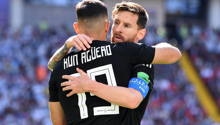 Barcelonanın Lionel Messi için transfer planı Sergio Agüero