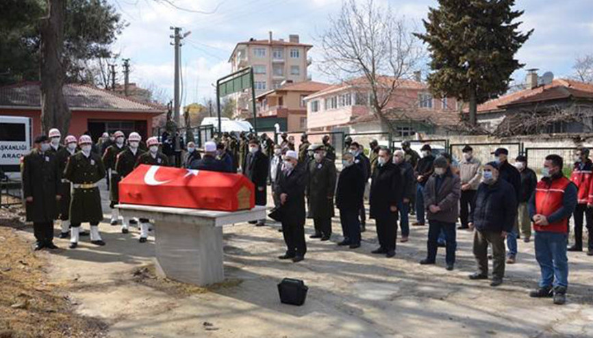 Edirnede vefat eden Kıbrıs gazisi son yolculuğuna uğurlandı