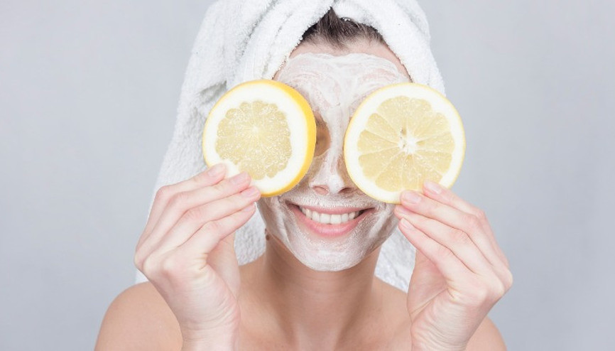 Cilt lekelerine ne iyi gelir Cilt lekeleri için doğal maske tarifi