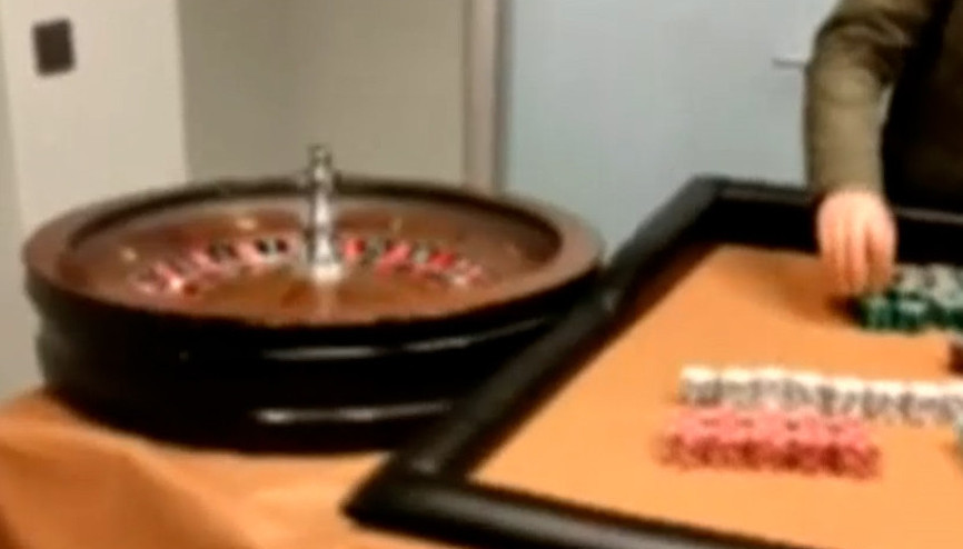 Kumarhaneye çevrilen lüks villaya baskın