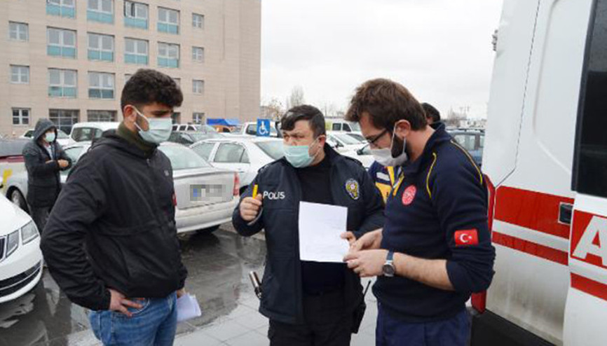 Karantina ihlali, valilik girişinde HES kodundan tespit edildi Karantina ihlali, valilik girişinde HES kodundan tespit edildi