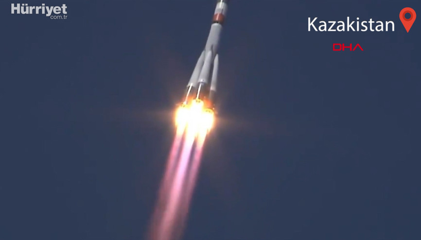 NASA astronotu ile iki kozmonotun ISS yolculuğu NASA astronotu ile iki kozmonotun ISS yolculuğu