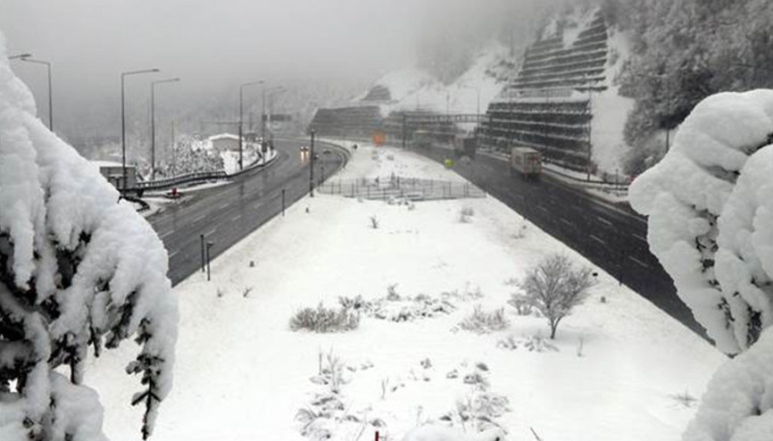 Bolu Dağında kar kalınlığı 35 santimetreye ulaştı