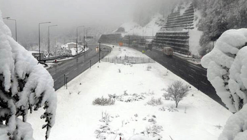 Bolu Dağında kar kalınlığı 35 santimetreye ulaştı