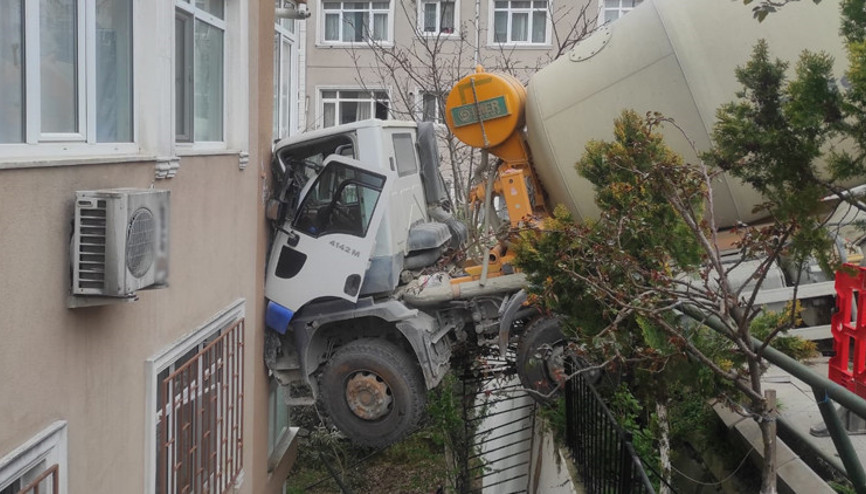 Beşiktaşta korku dolu anlar Olay yerine ekipler sevk edildi