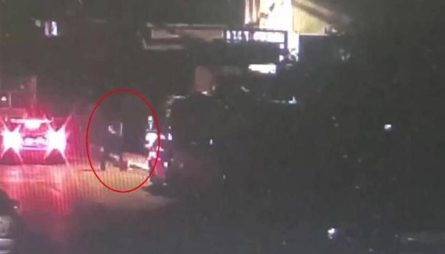 Ataşehirdeki oyun konsolu hırsızları kamerada