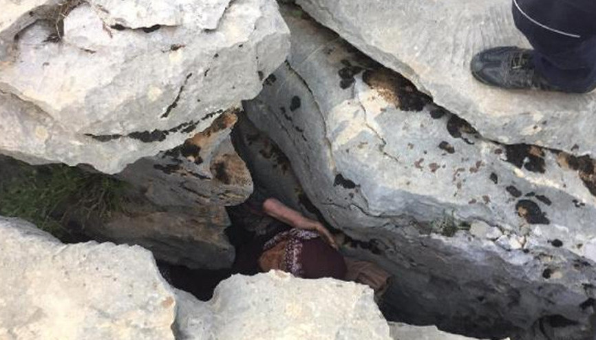 Kayalıklar arasında sıkışmış halde bulundu 3 gündür aranıyordu