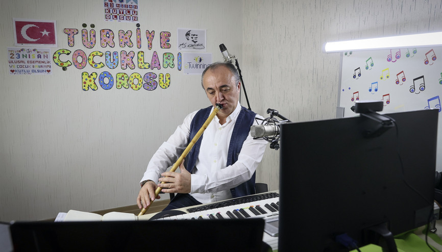 İnternetten 5 bin kişilik çocuk korosu