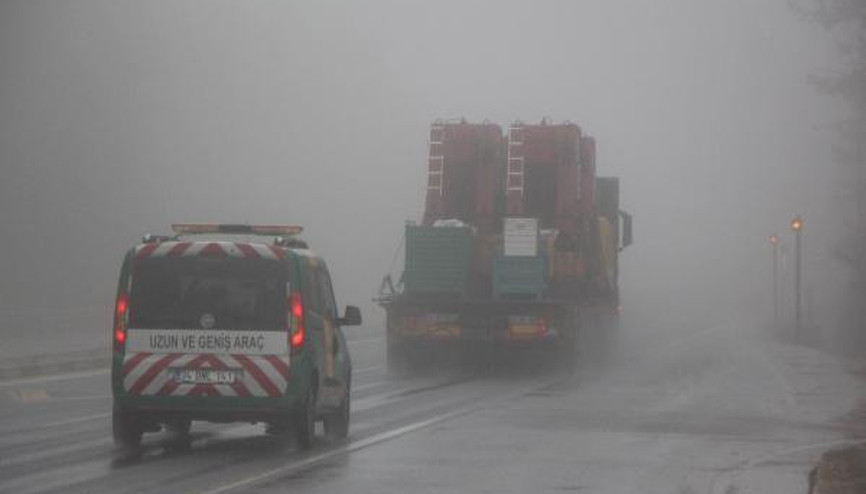 Bolu Dağında sis görüş mesafesini düşürdü