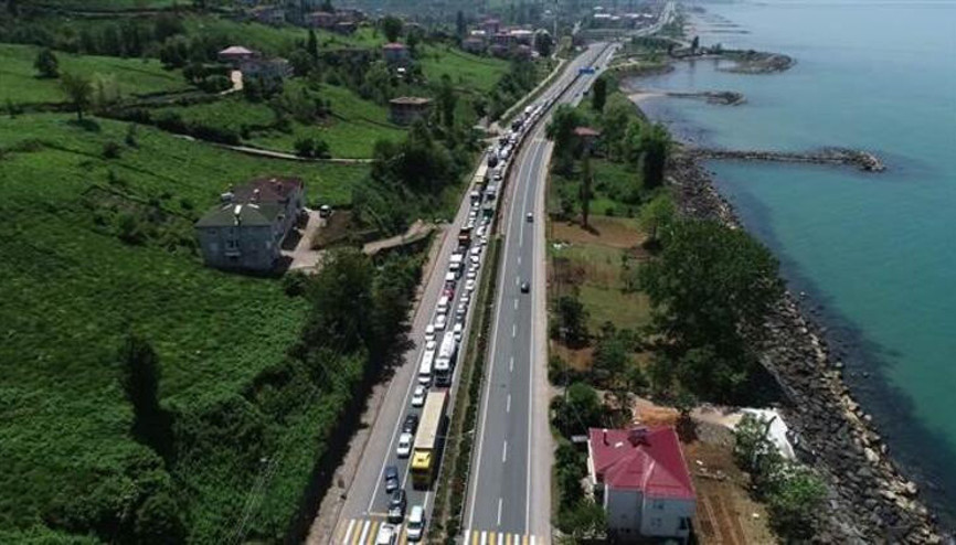 Rizede çay göçü hız kazandı, izole çağrısı geldi Rizede çay göçü hız kazandı, izole çağrısı geldi