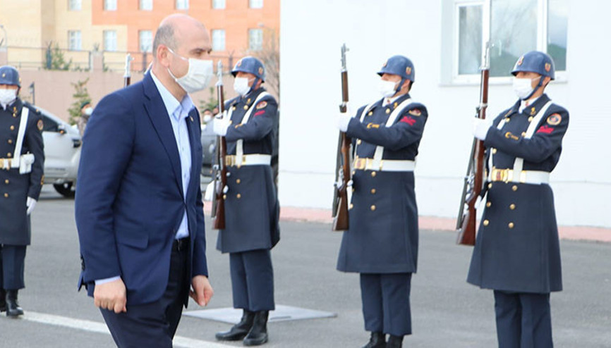 Bakan Soylu, Ağrıda bazı kurumları ziyaret etti
