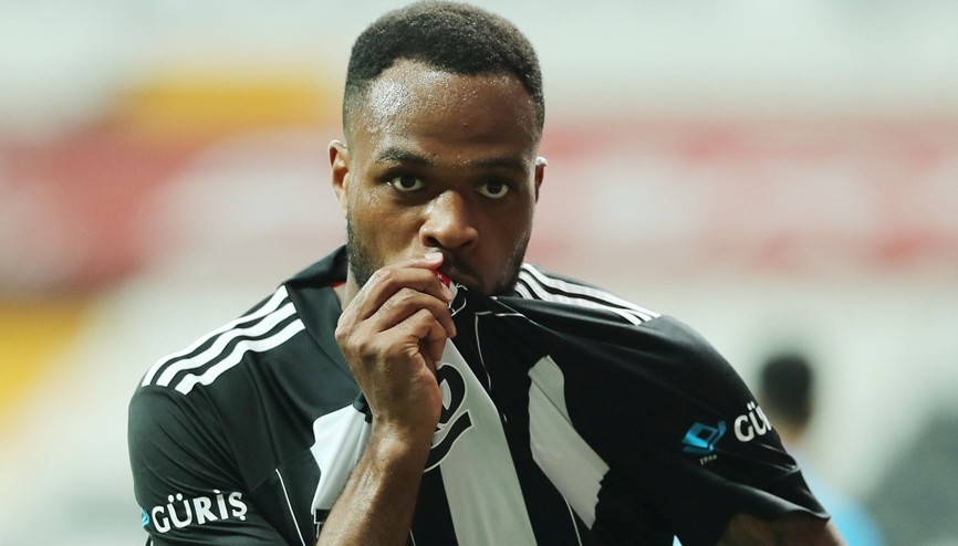 Beşiktaşlı Cyle Larin: Atiba babam gibi, idolüm Drogba Sergen Yalçın özgürlük tanıyor...