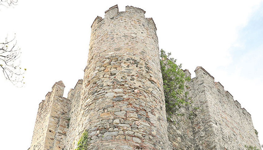 Anadolu ve Rumeli hisarlarında restorasyon başladı
