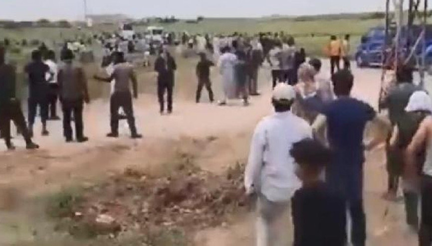 Kaçak elektrik denetiminde ekiplere taşlı ve sopalı saldırı: 3 yaralı Kaçak elektrik denetiminde ekiplere taşlı ve sopalı saldırı: 3 yaralı