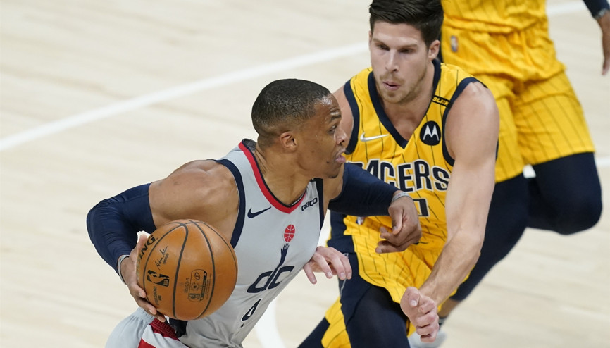 NBAde Gecenin Sonuçları: Westbrook, Oscar Robertsonın triple double rekorunu egale etti