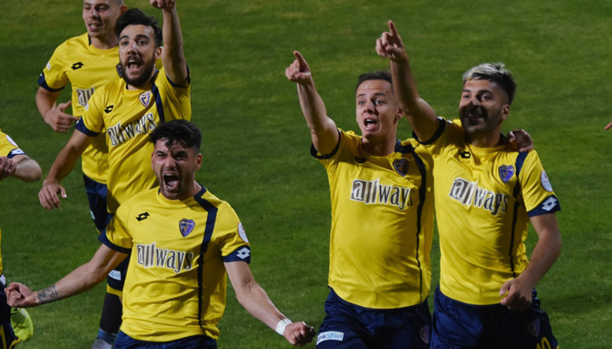 Misli.com 3. Ligde play-off çeyrek finali oynanan 3 rövanş maçıyla sona erdi