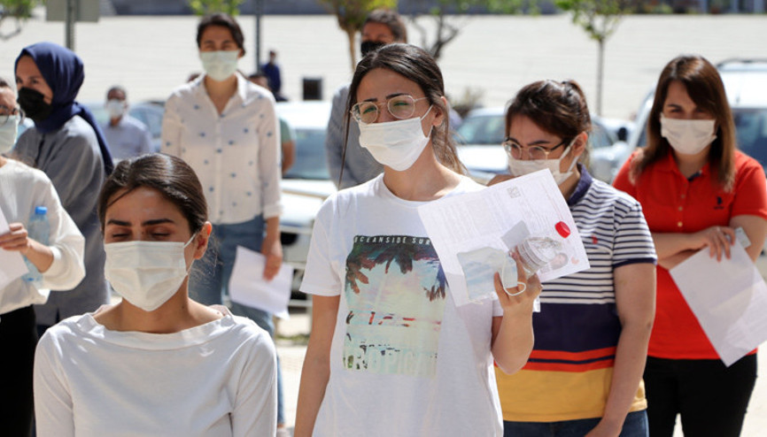 Liselerde sınav düzenlemesi MEB merak edilen soruları yanıtladı