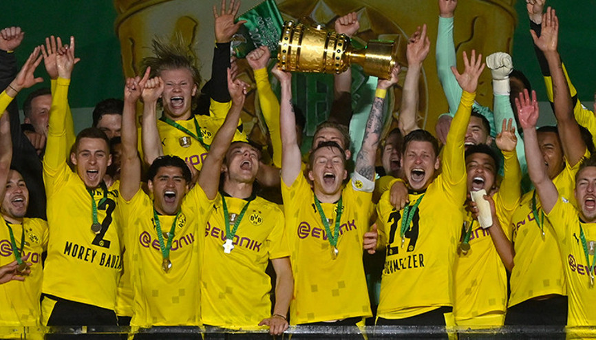 Almanya Kupasında şampiyon Borussia Dortmund Leipzigi farklı geçtiler