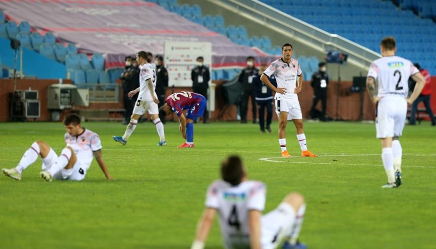 Futbolumuz dibe vurdu