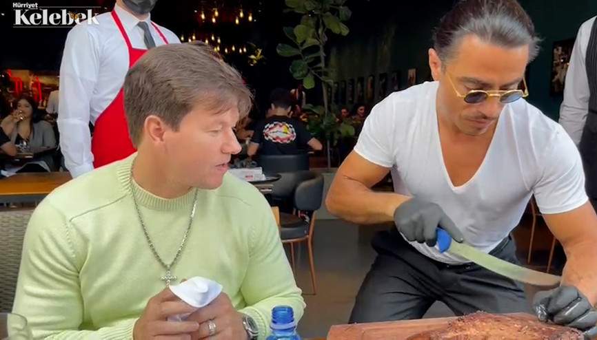 Mark Wahlberg baklavaya bayıldı