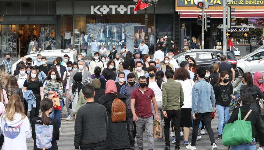 Kentte hareketlilik yeniden başladı