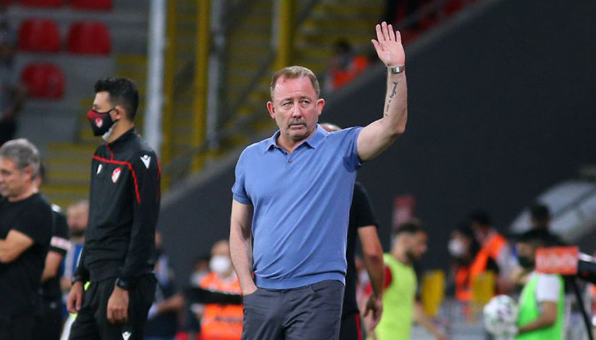 Beşiktaşta Gökhan Töreden Sergen Yalçına övgü Çok büyük hoca