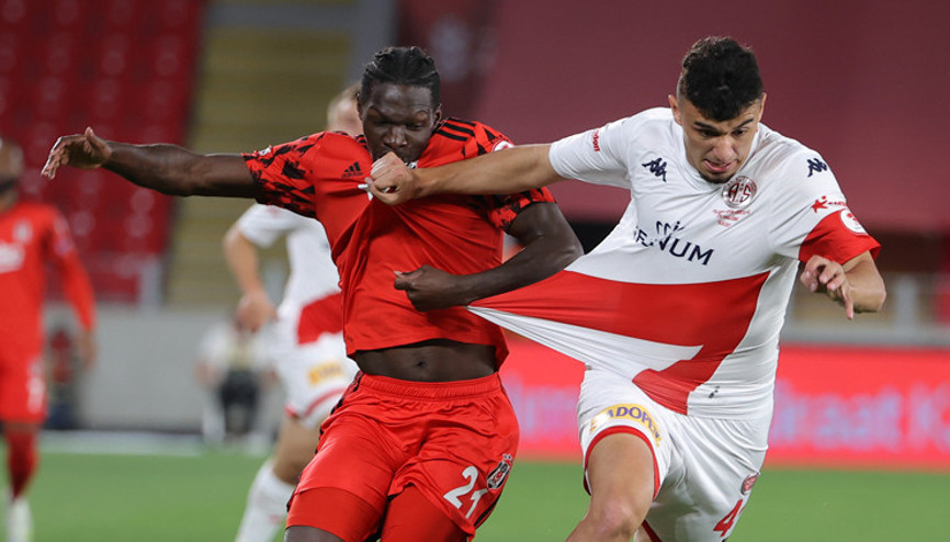 Antalyasporlu golcü Gökdeniz Bayrakdardan Beşiktaş itirafı