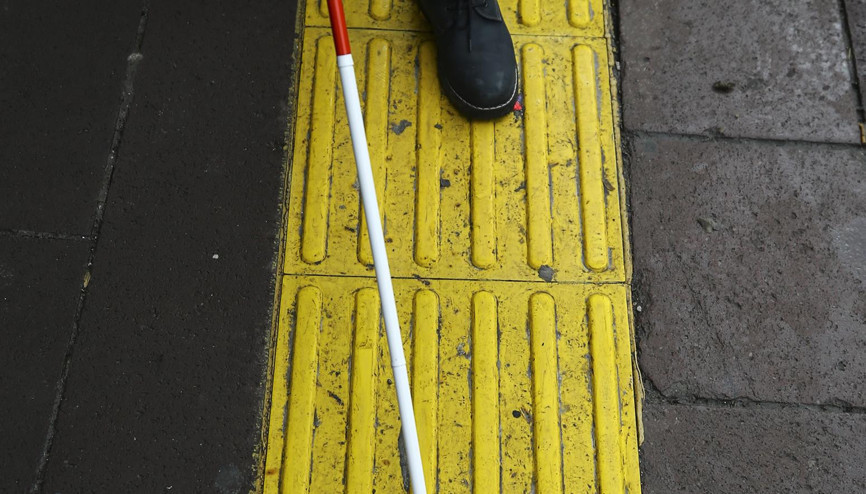 Görme engelliye güvenli ulaşım