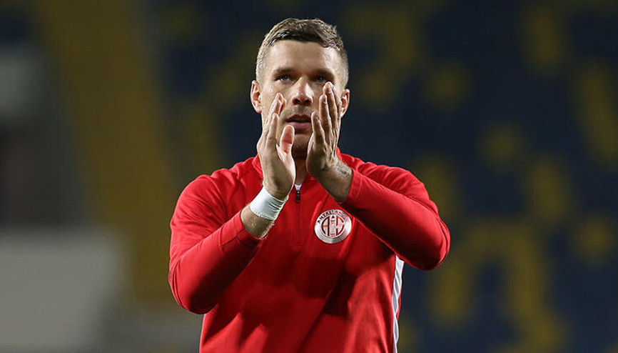 Son dakika: Lukas Podolski, Antalyaspor ile yol ayrımında