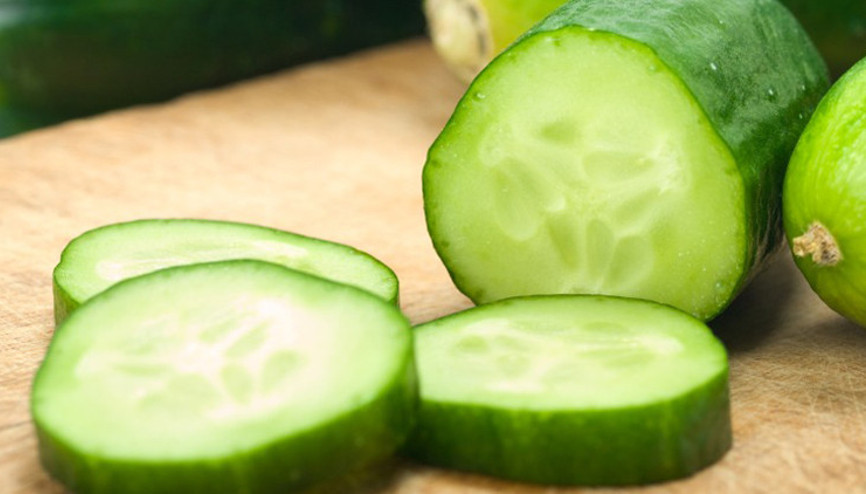 Detoks yapmanıza ve kilo vermenize yardımcı besin: Salatalık