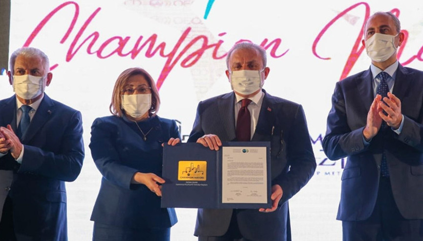 Fatma Şahin, OECD Şampiyon Belediye Başkanları arasına Türkiyeden katılan ilk başkan oldu