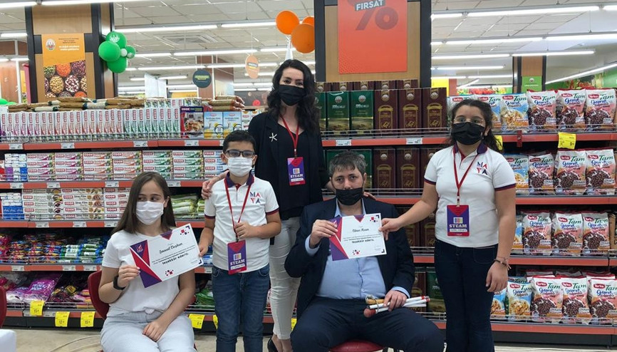 Z kuşağından görme engelliler için marketlerde “sesli barkod” sistemi