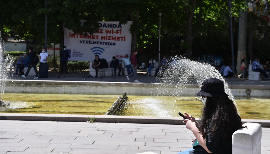 Kızılay Meydanı’nda internet çevrim içi