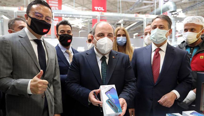 Son dakika: Bir dev şirket daha Türkiyede telefon üretimine başladı Bakan Varank müjdeyi duyurdu Son dakika: Bir dev şirket daha Türkiyede telefon üretimine başladı Bakan Varank müjdeyi duyurdu