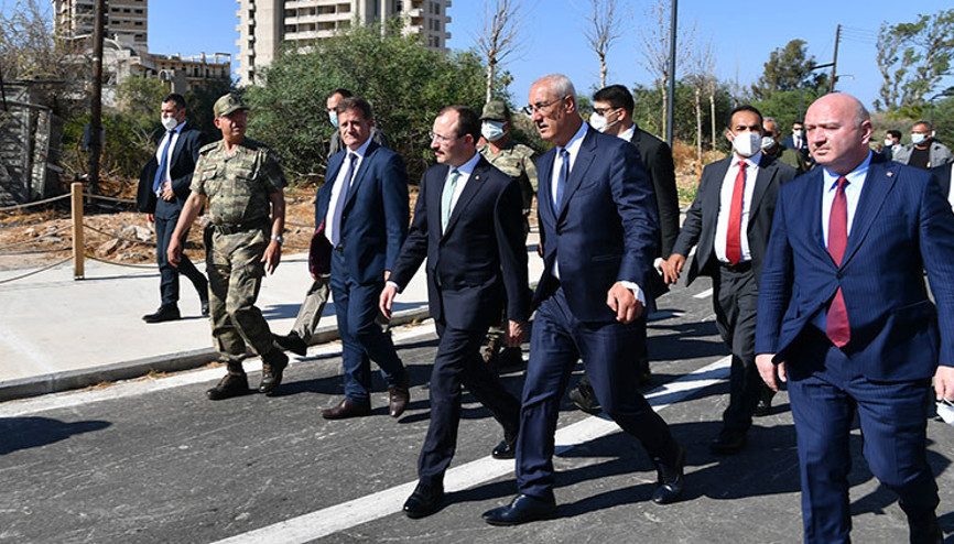 Bakan Muştan 46 yılın ardından bir bölümü açılan Kapalı Maraşa ziyaret