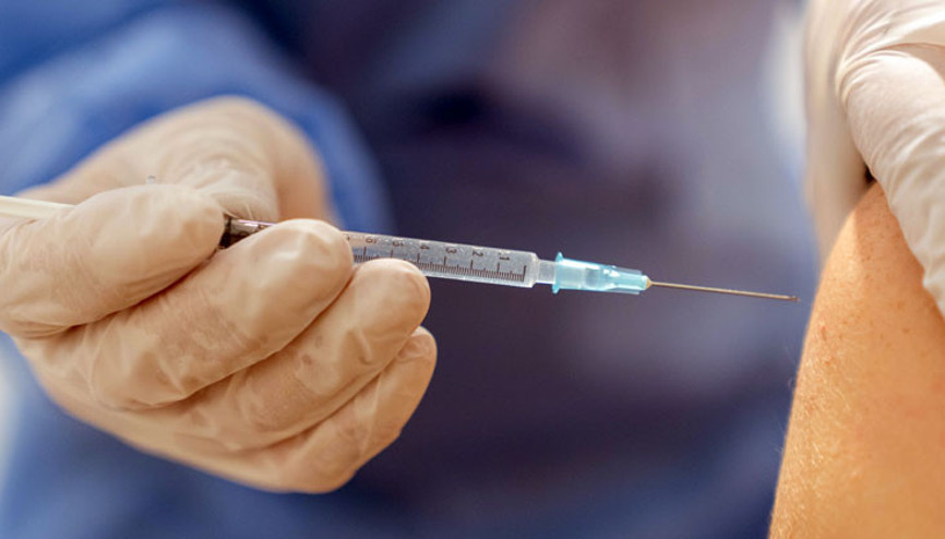 Almanya’da aşı önceliği sıralaması kaldırıldı