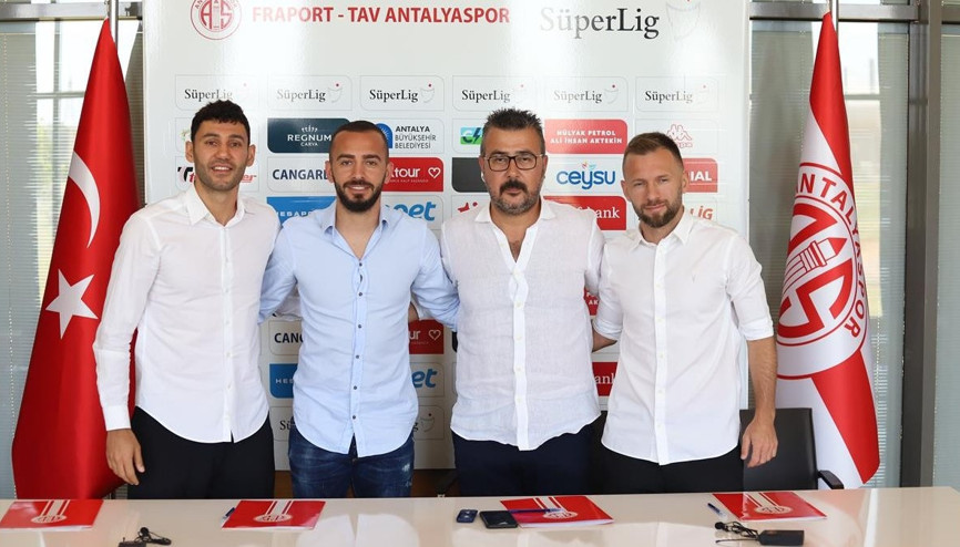 Antalyaspor iç transferde Hakan Özmert, Eren Albayrak ve Veysel Sarı ile sözleşme imzaladı